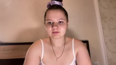 Snapshot of girl_cute07 chatting on July 2026 07:05:02 PM girl_cute07 online show from July 2026 07:05:02 PM