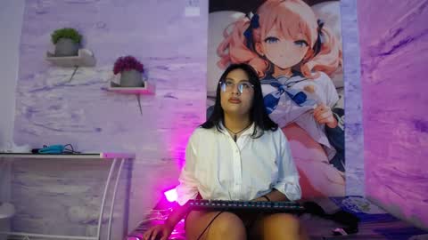 Snapshot of girl_scarlett_ chatting on May 2026 12:12:01 PM Scarlett online show from May 2026 12:12:01 PM