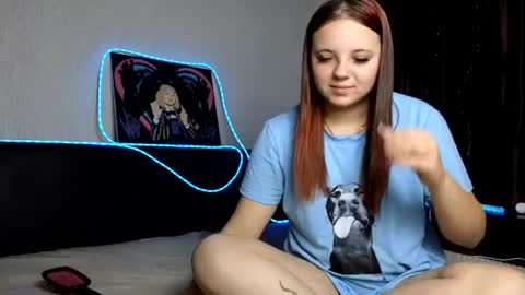 girl_shy07 online show from June 2026 05:45:01 PM