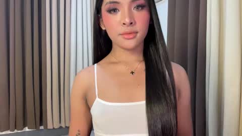 queen ronna online show from April 2026 03:57:02 PM