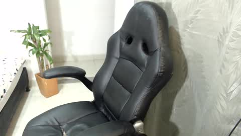 Snapshot of girlhot_tss chatting on December 2024 05:47:02 AM Ariana Sophia. online show from December 2024 05:47:02 AM