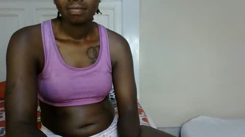 Snapshot of girlnextdoor60 chatting on September 2025 12:16:01 PM Sexy online show from September 2025 12:16:01 PM