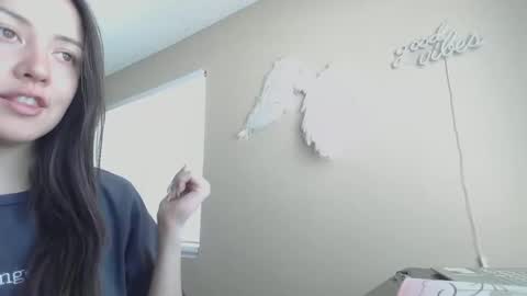 Jasmine online show from April 2026 07:06:01 PM