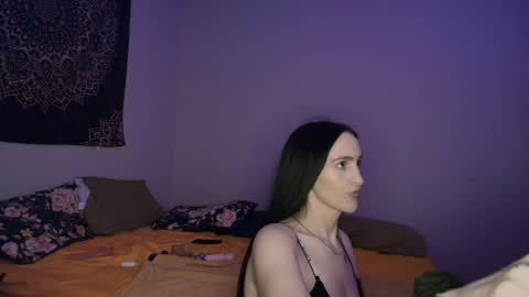 Camille online show from April 2026 05:33:01 PM