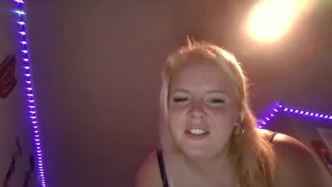 Snapshot of girthdaddy9 chatting on June 2026 04:10:02 AM girthdaddy9 online show from June 2026 04:10:02 AM
