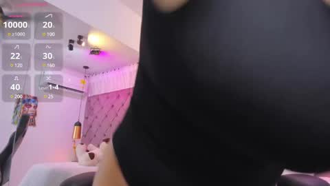 GISELA online show from December 2024 05:51:01 PM