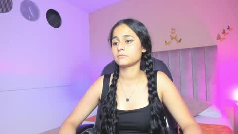 GISELLE ROLDAN online show from April 2026 04:41:01 AM