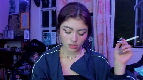 Snapshot of giulietta_mon chatting on December 2024 07:03:01 AM Giulietta online show from December 2024 07:03:01 AM