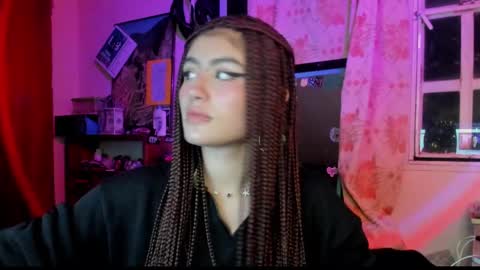 Snapshot of giulietta_mon chatting on December 2024 05:07:02 AM Giulietta online show from December 2024 05:07:02 AM