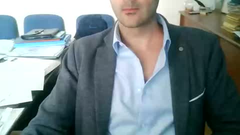 giuseppevai1 online show from April 2026 09:55:01 AM
