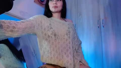 Snapshot of give_me_orgasms chatting on September 2025 06:48:02 AM Nice to meet you my name is Heyli online show from September 2025 06:48:02 AM