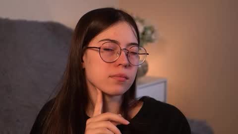 Agness online show from February 2026 02:00:02 PM