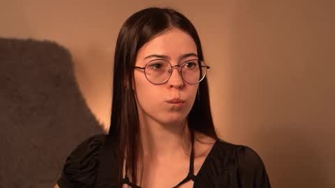 Agness online show from February 2026 02:32:02 PM