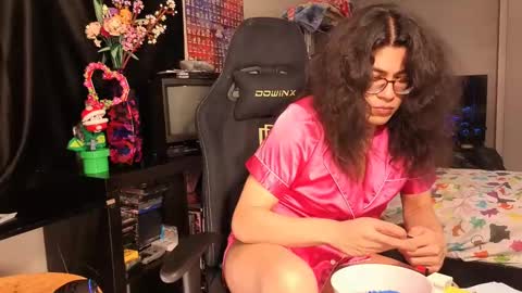 glaceon9 online show from March 2025 04:53:01 PM