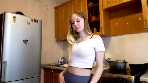 Violetta online show from February 2026 04:21:02 AM