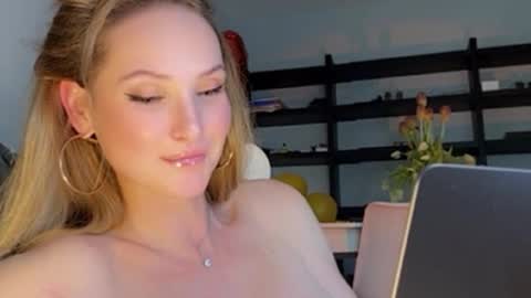 glammiss online show from May 2026 03:05:02 PM