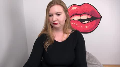 Nikki online show from September 2025 06:02:02 PM