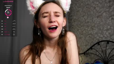 Sandra  online show from January 2025 01:37:02 AM