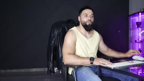 Snapshot of glennmasters chatting on April 2026 09:30:02 PM Matthew .. for short call me Matt online show from April 2026 09:30:02 PM