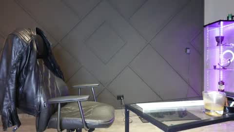 Snapshot of glennmasters chatting on May 2026 01:24:01 AM Matthew .. for short call me Matt online show from May 2026 01:24:01 AM