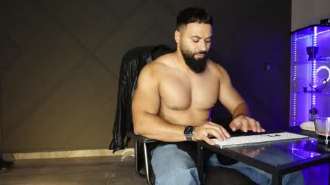 Snapshot of glennmasters chatting on May 2026 07:33:01 PM Matthew .. for short call me Matt online show from May 2026 07:33:01 PM
