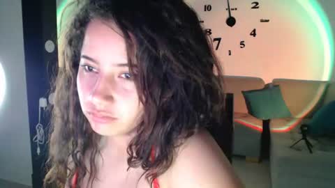 Snapshot of gley_ chatting on July 2026 05:09:02 AM Gley online show from July 2026 05:09:02 AM