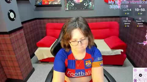 glimmer_goddesss online show from October 2025 01:34:01 AM