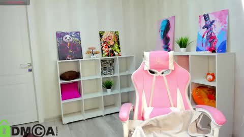 glimmer_goddesss online show from November 2025 09:20:01 AM