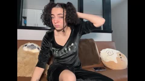 Snapshot of globberton chatting on February 2025 06:03:01 PM Baby Bimbo online show from February 2025 06:03:01 PM