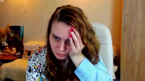 Gloria Wood online show from March 2026 06:18:02 PM