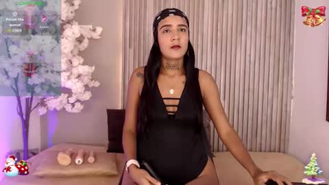 Snapshot of glory_girl chatting on November 2025 02:53:02 PM glory_girl online show from November 2025 02:53:02 PM