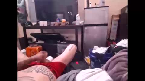 gnasty83 online show from November 2025 03:39:02 AM