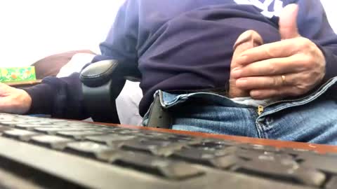 Snapshot of gngnxxx chatting on February 2025 06:43:02 PM gngnxxx online show from February 2025 06:43:02 PM