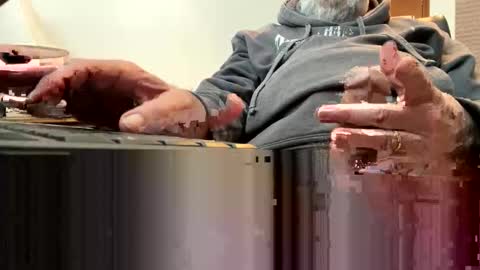 gngnxxx online show from April 2026 05:18:01 PM