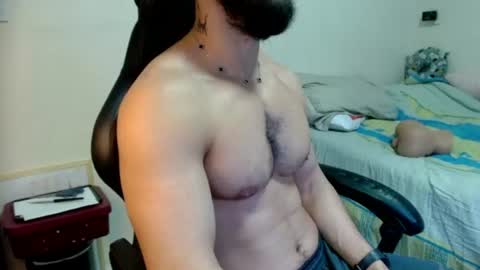 Snapshot of god_hunkules chatting on July 2026 05:05:01 PM god hunkules online show from July 2026 05:05:01 PM