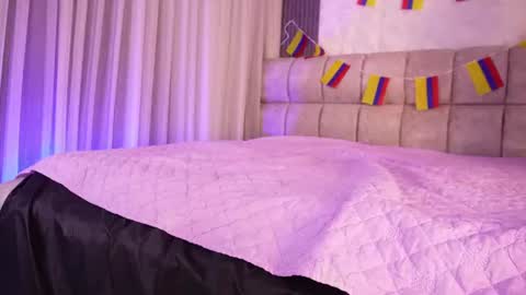 goddess_eli77 online show from June 2026 03:06:02 AM