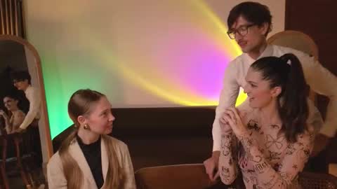   330 UTC2 girls   online show from September 2025 03:17:02 AM