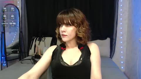 Snapshot of goddess_orsa chatting on February 2025 03:53:02 PM Orsa online show from February 2025 03:53:02 PM