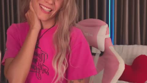 Katarina online show from April 2026 03:42:01 PM