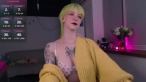Snapshot of goddessakiko chatting on June 2026 09:06:01 PM Akiko online show from June 2026 09:06:01 PM