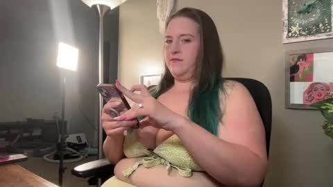 Snapshot of goddessamelia92 chatting on May 2026 03:45:02 AM Goddess Amelia online show from May 2026 03:45:02 AM