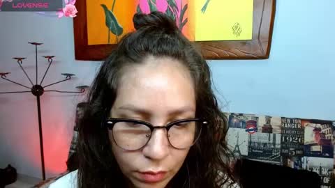  Naih Reyes online show from October 2025 04:57:01 AM