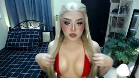 Snapshot of goddessnatalieheart chatting on July 2026 11:22:01 PM NATALIE HEART online show from July 2026 11:22:01 PM