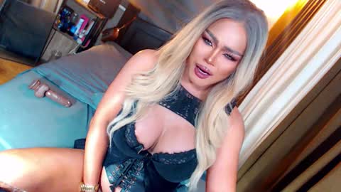 Miss Anna online show from September 2025 05:18:02 AM