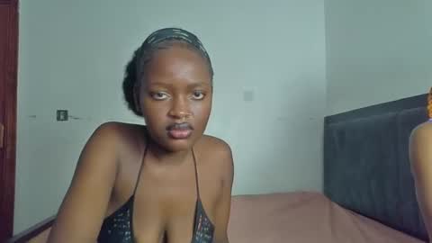 Snapshot of godess_lunah chatting on May 2026 05:42:01 PM godess_lunah online show from May 2026 05:42:01 PM