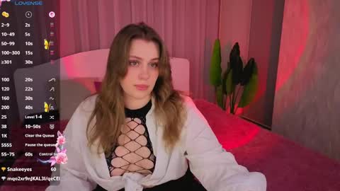 Lilya online show from April 2026 05:37:01 PM