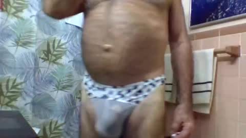 gojo885 online show from November 2025 03:38:02 AM