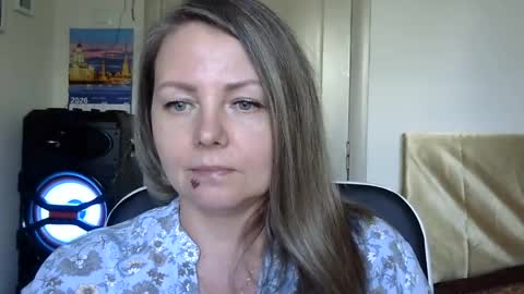 Snapshot of gold_585 chatting on June 2026 06:52:02 AM gold_585 online show from June 2026 06:52:02 AM