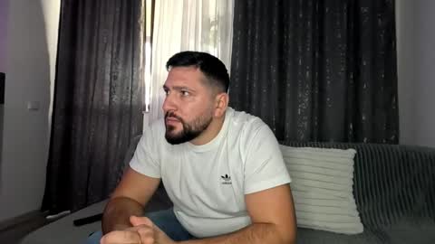 Snapshot of gold_alpha_boy chatting on October 2025 01:36:03 PM gold_alpha_boy online show from October 2025 01:36:03 PM