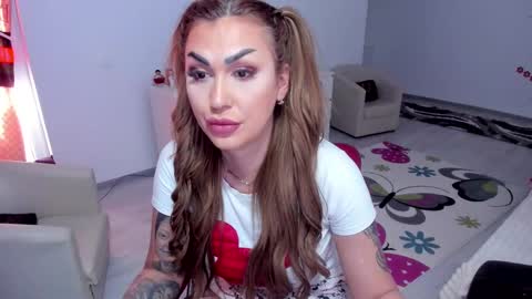 Nicole.. online show from February 2025 08:21:01 AM